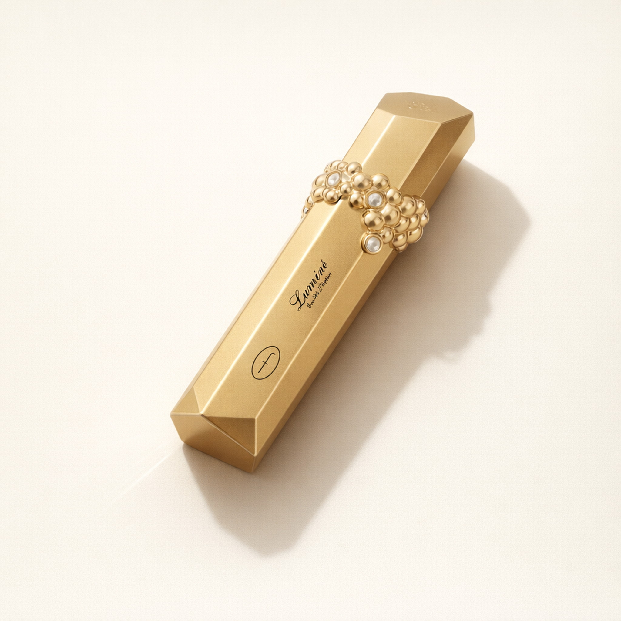 Flavia Lumine EDP angled still-life gallery showcase