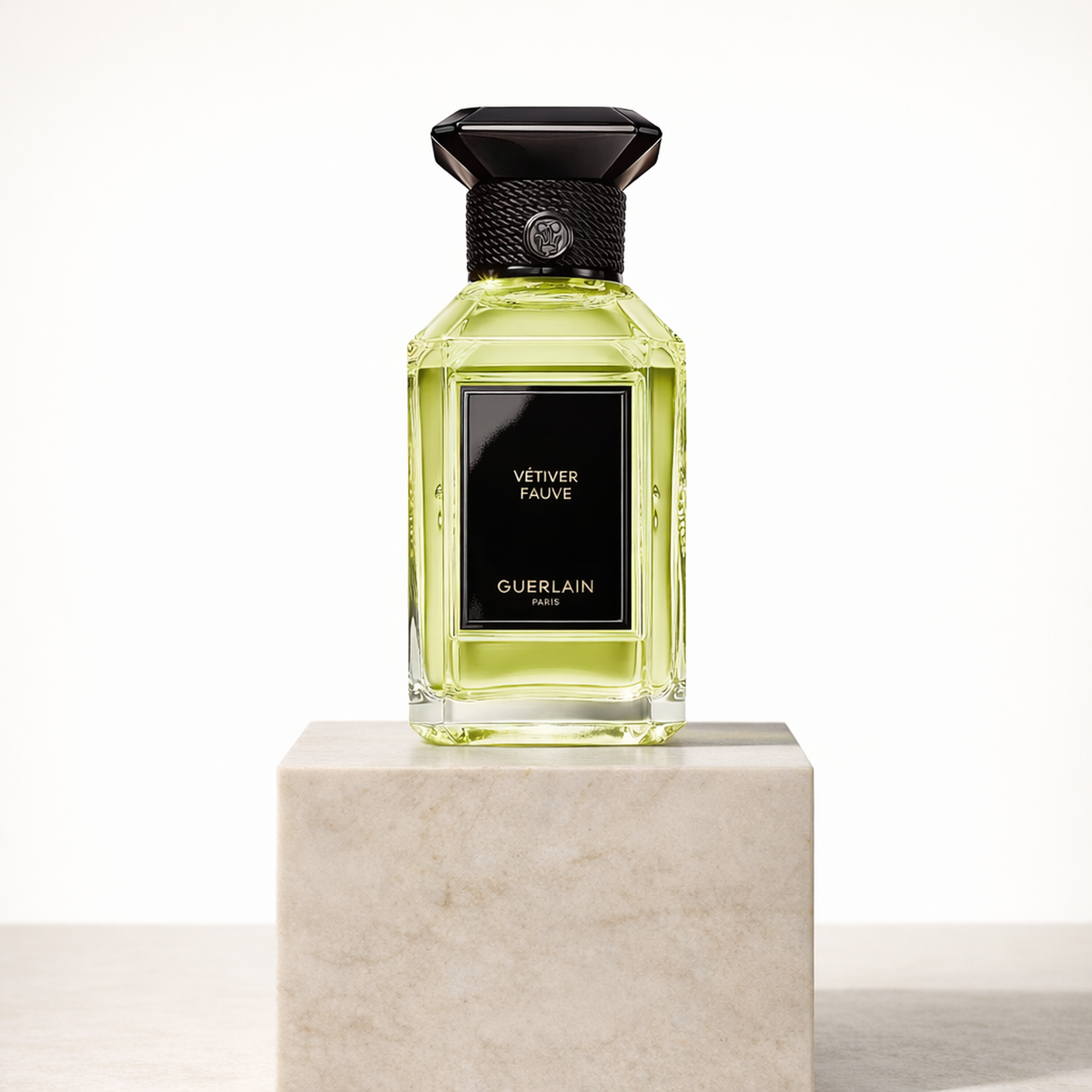 Guerlain L'art & la Matiere Vetiver Fauve EDP upright pedestal gallery showcase