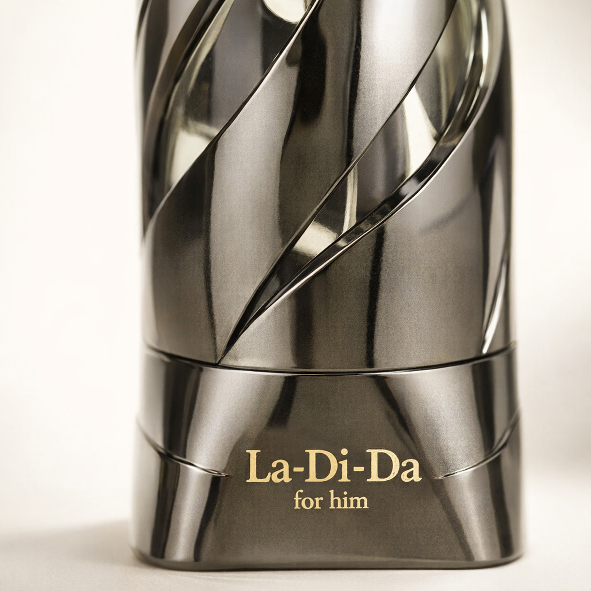 Arabiyat Prestige La-di-da EDP for Men macro label detail gallery showcase