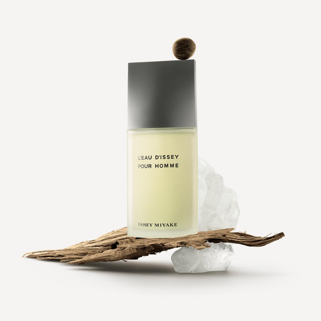 Issey Miyake L'Eau D'Issey Pour Homme Gift Set | My Perfume Shop Qatar