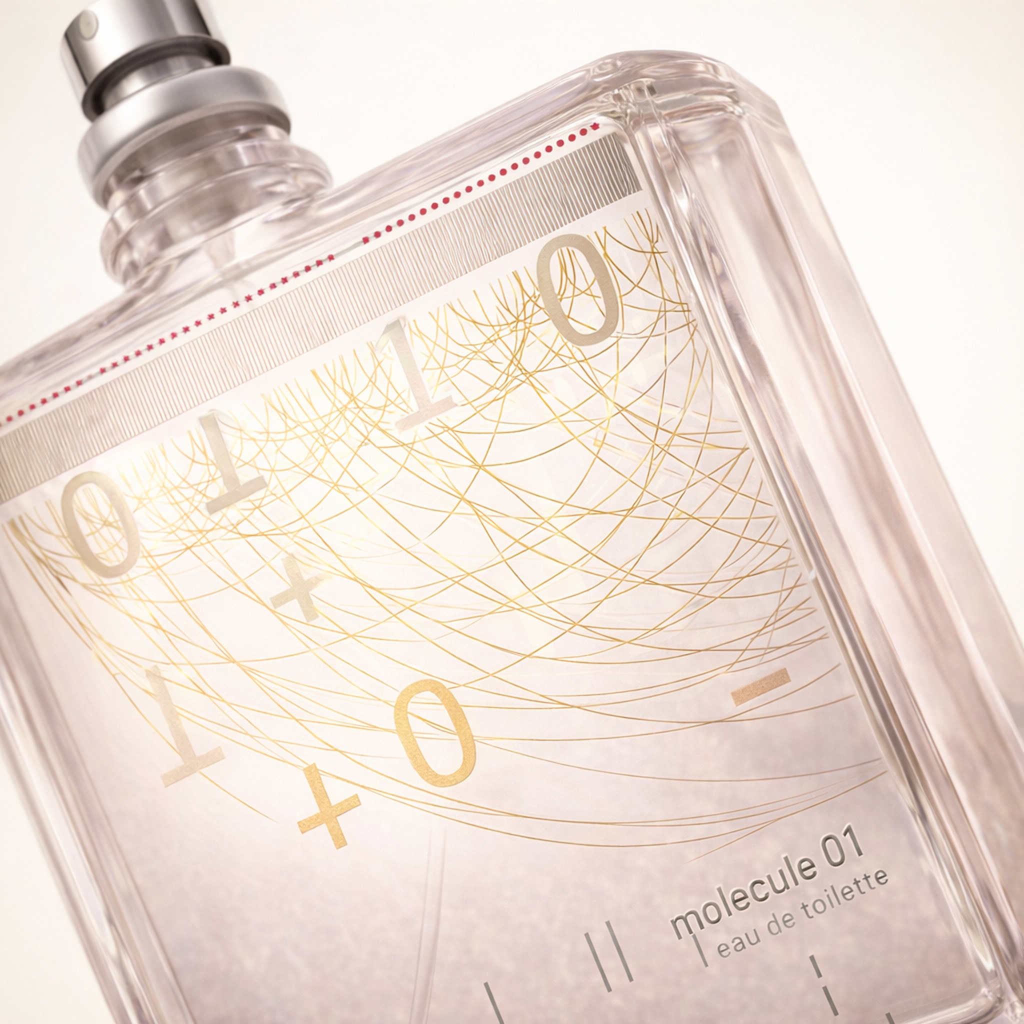 Escentric Molecules Molecule 04 EDT macro label detail gallery showcase