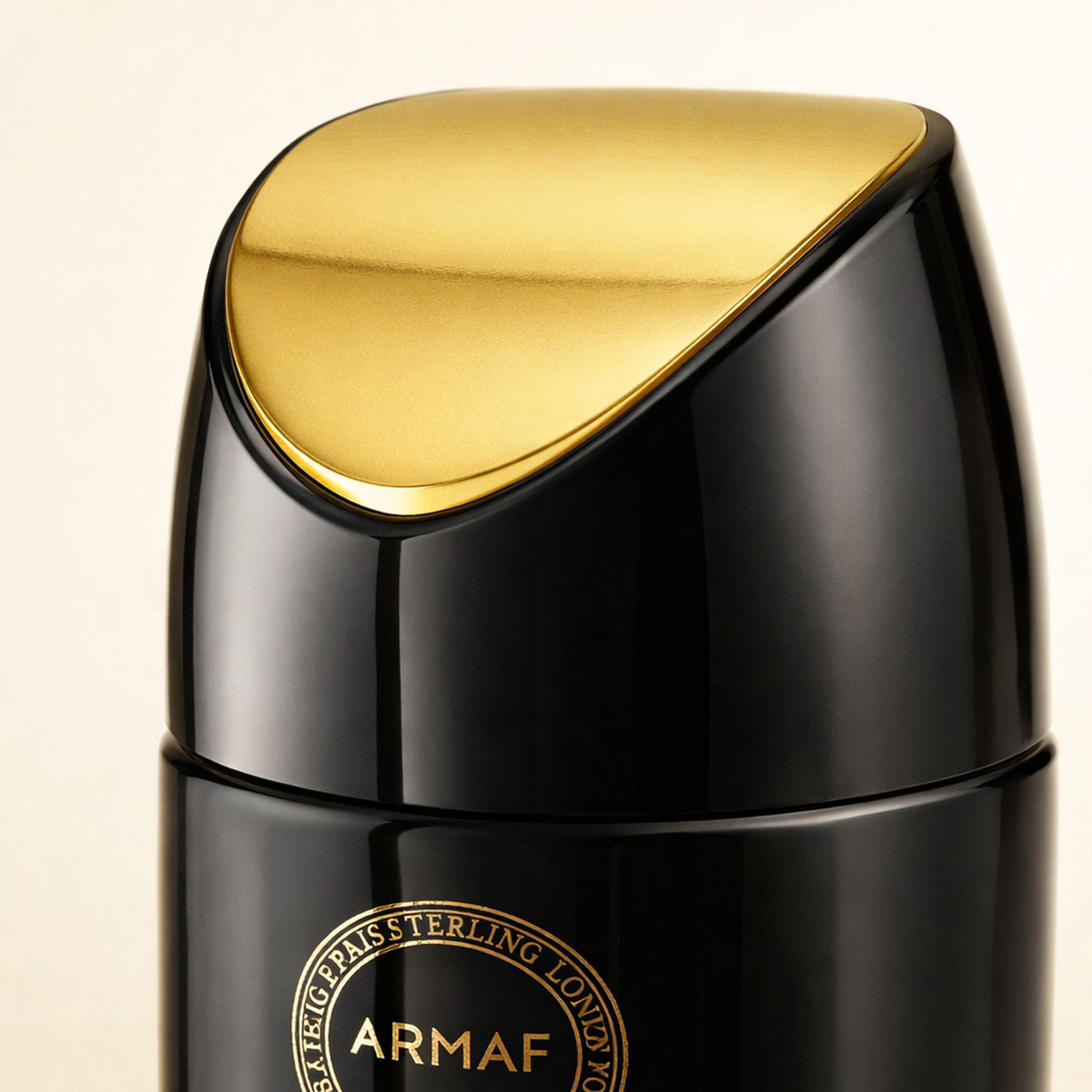 Armaf Club De Nuit Intense Woman Body Spray cap macro detail gallery showcase