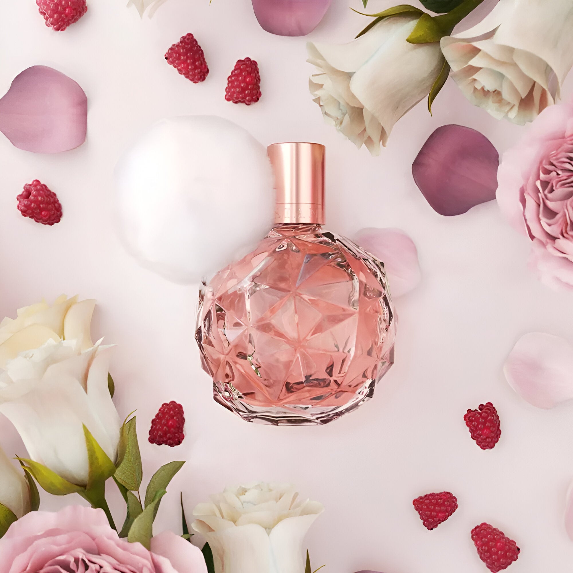 Ariana Grande Ari EDP For Women Gift Set | My Perfume Shop Qatar